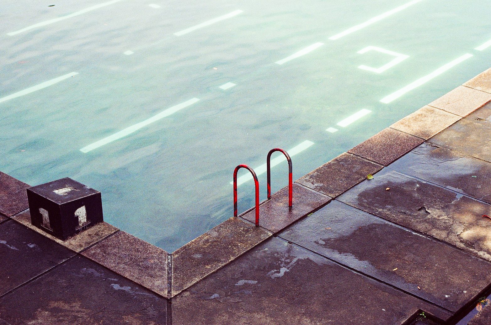 Travel photography · BLEU · 8 · Max Decamps
