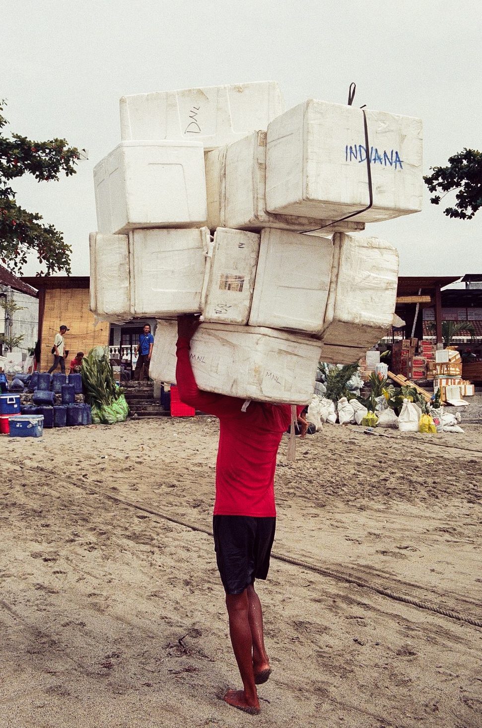 Travel photography · ROUGE · 1 · Max Decamps