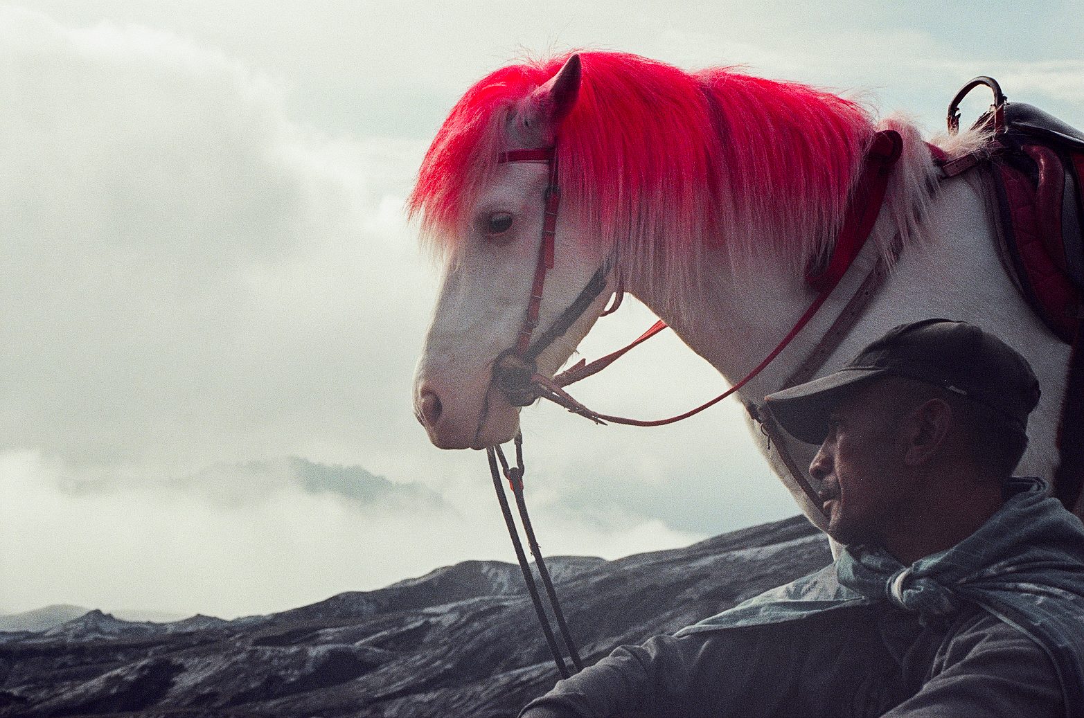 Travel photography · ROUGE · 6 · Max Decamps